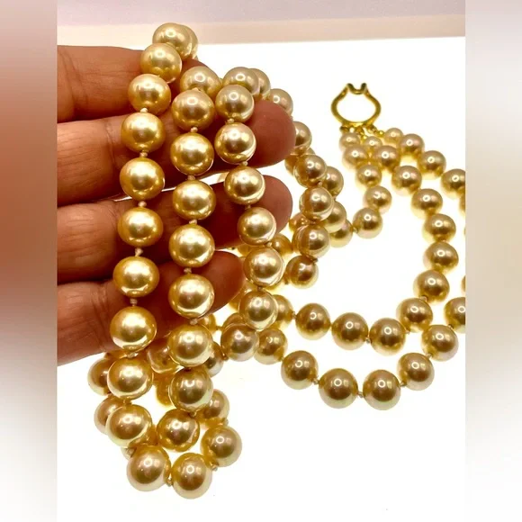 Vintage Multistrand Large Glass Cream Colored Pearls Graduating Length Gold Tone - Picture 5 of 7